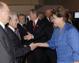 Glauco Corte (FIESC) cumprimenta na CDI presidenta Dilma Rousseff